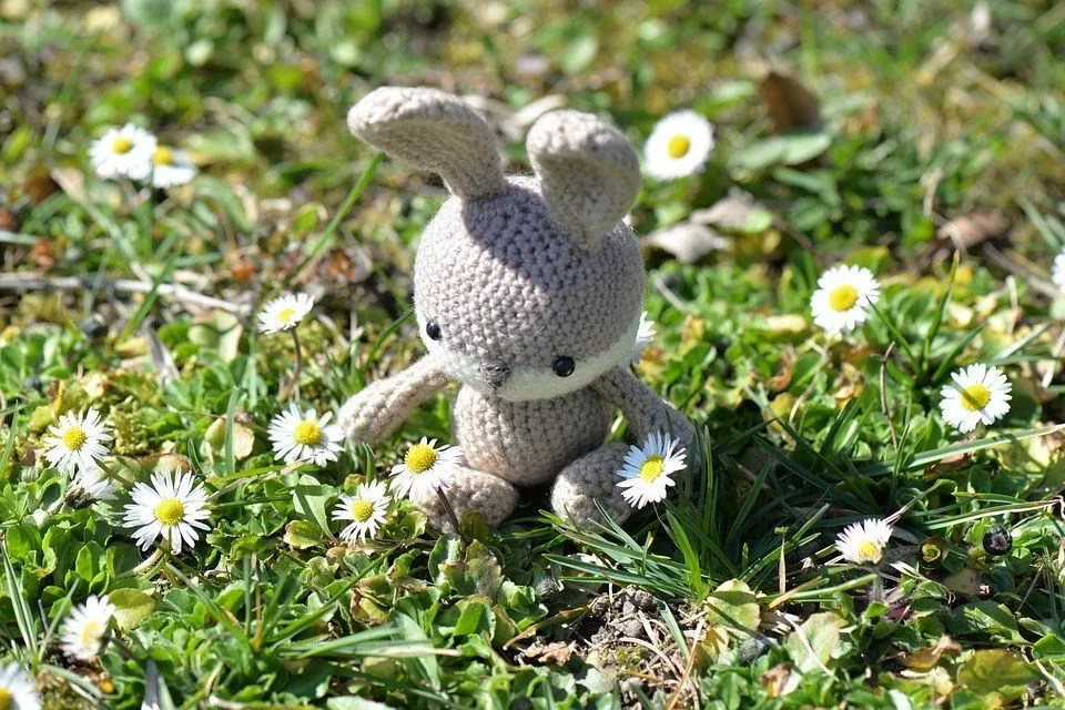 孤独なウサギのぬいぐるみ