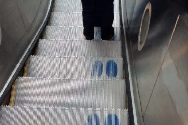 escalator