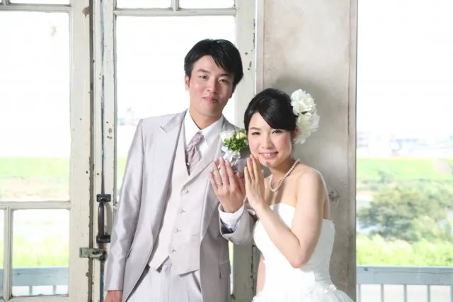 結婚式の新郎新婦