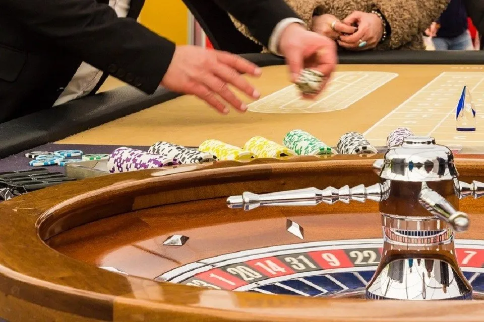 ルーレットとディーラー